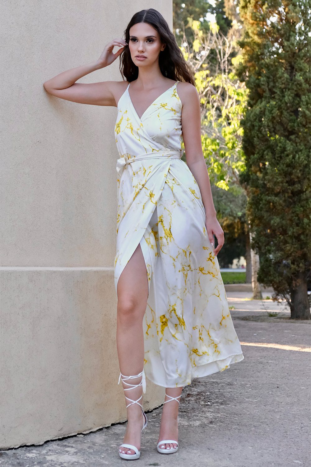 Κρουαζέ σατέν φόρεμα