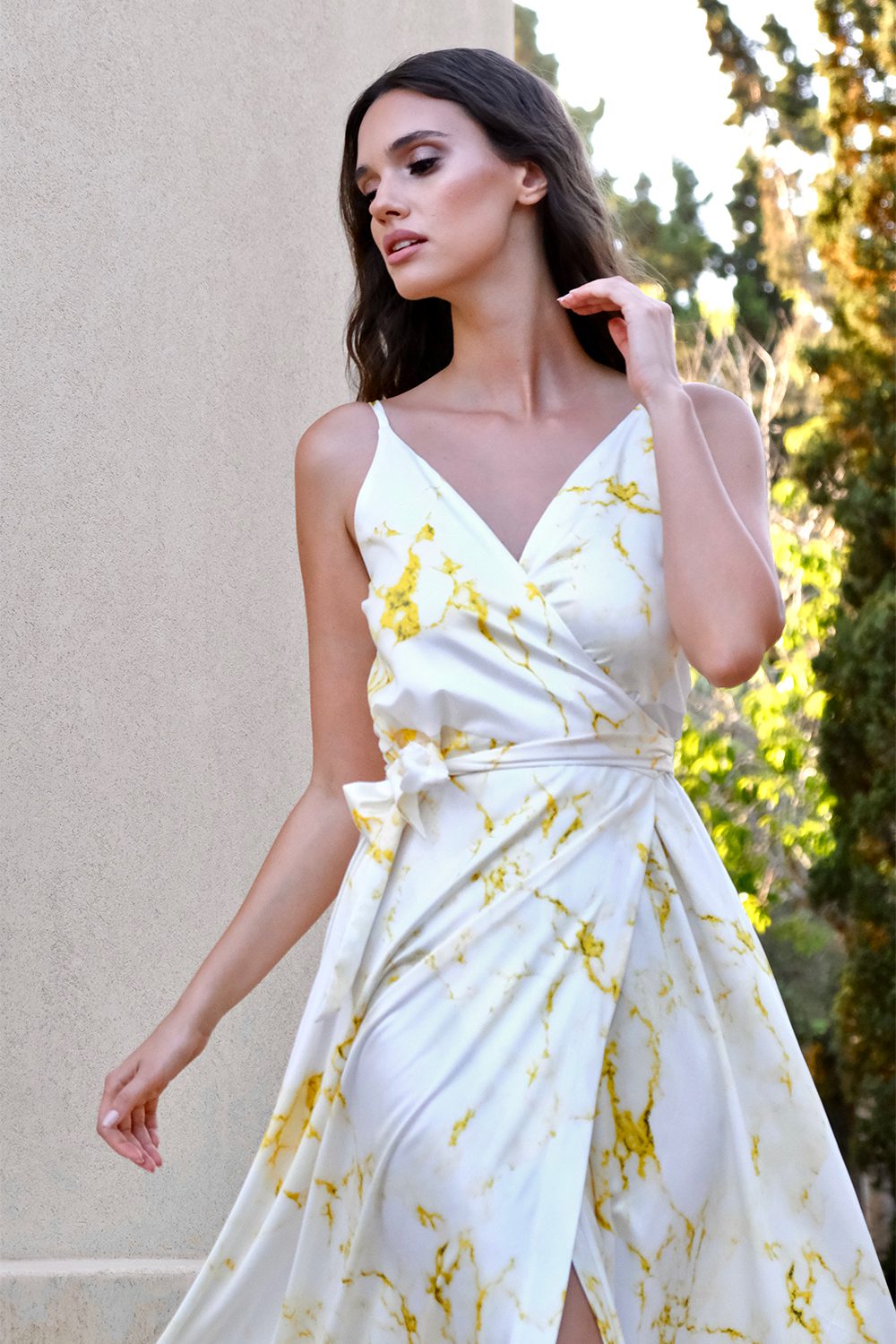 Κρουαζέ σατέν φόρεμα