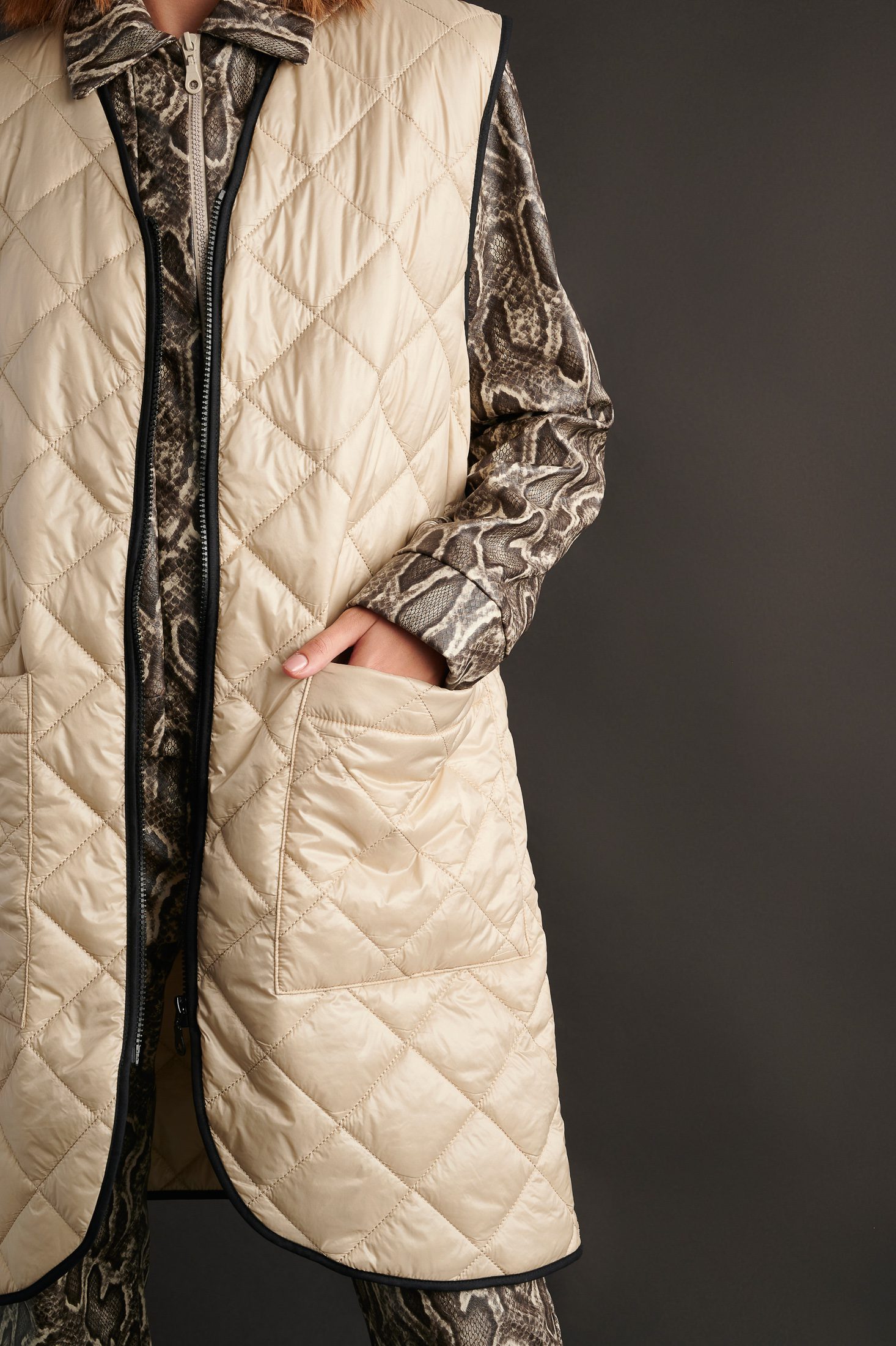 Γιλέκο αμάνικο